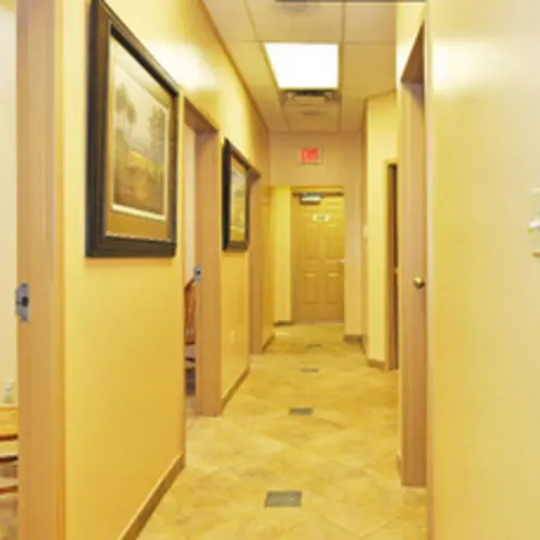 kirkman road veterinary clinic hallway